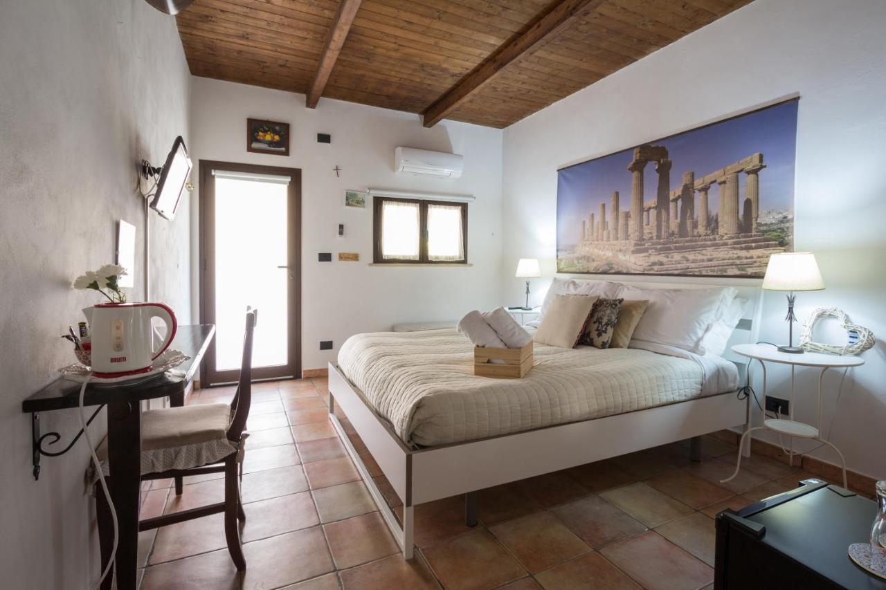 B&B Eyexei Domus Agrigento Bagian luar foto
