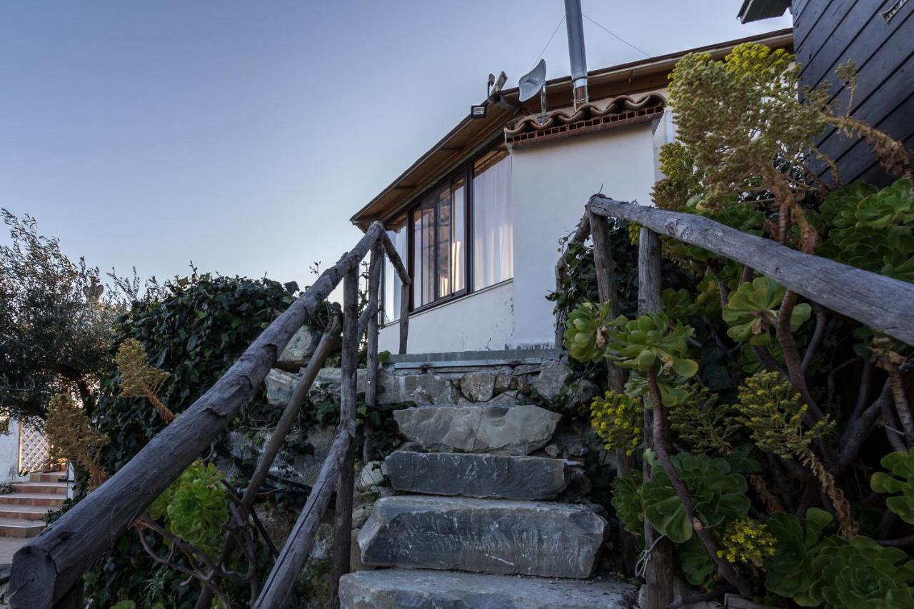 B&B Eyexei Domus Agrigento Bagian luar foto